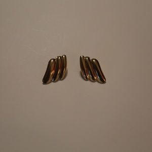 Gold P-wing Vintage Earrings